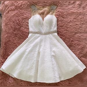 Party/weeding mini white dress